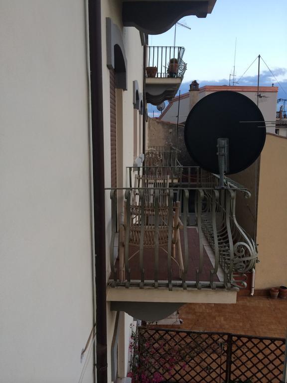 Theokles Apartment Taormina Dış mekan fotoğraf